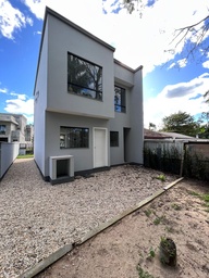 Casa de 3 quartos, 90m² no bairro Centro , em Guabiruba | Eu Corretor