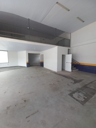 Galpão / Depósito / Armazém de 500m² no bairro Centro, em Macaé | Eu Corretor