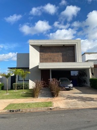 Casa de Condomínio de 3 quartos, 250m² no bairro Petrópolis, em Várzea Grande | Eu Corretor