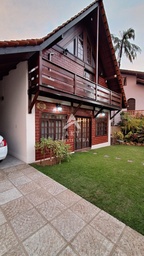 Casa de 3 quartos, 240m² no bairro Santo Antônio, em Joinville | Eu Corretor