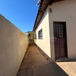 Casa no bairro Flândria, em Pompéia | Eu Corretor