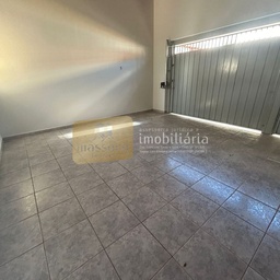 Casa de 2 quartos, no bairro Centro, em Oriente | Eu Corretor