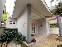 Casa de 3 quartos, 332m² no bairro Centro II, em Brusque | Eu Corretor