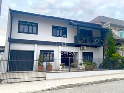 Sobrado de 3 quartos, 237m² no bairro Praia de São Miguel, em Penha | Eu Corretor