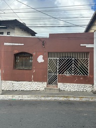 Casa de 4 quartos, 240m² no bairro CENTRO, em Campo Formoso | Eu Corretor