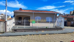 Casa de 3 quartos, no bairro Centro , em Cambuí | Eu Corretor
