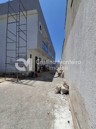 Geminado de 2 quartos, no bairro Jardim Atlântico Leste (Itaipuaçu), em Maricá | Eu Corretor