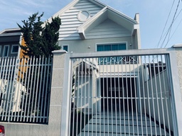 Sobrado de 3 quartos, no bairro Pineville, em Pinhais | Eu Corretor
