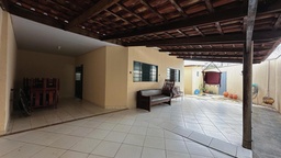 Casa de 3 quartos, no bairro Jardim Helvécia, em Aparecida de Goiânia | Eu Corretor