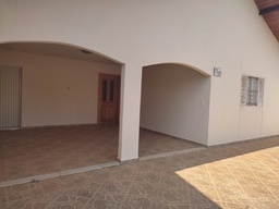Casa de 3 quartos, no bairro Centro, em General Salgado | Eu Corretor
