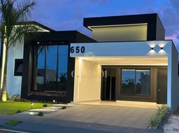 Casa de 3 quartos, 300m² no bairro Embratel Condomínio Reserva do Bosque, em Cacoal | Eu Corretor