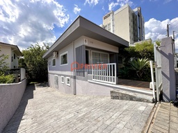 Casa de 3 quartos, 226m² no bairro Souza Cruz, em Brusque | Eu Corretor