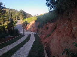 Lote/Terreno de 900m² no bairro São Domigos, em Arujá | Eu Corretor