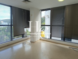 Sala Comercial de 155m² no bairro Centro, em Blumenau | Eu Corretor