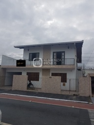 Casa de 5 quartos, 130m² no bairro Centro, em Balneário Camboriú | Eu Corretor
