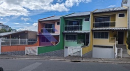 Casa de 450m² no bairro Praia dos Amores, em Balneário Camboriú | Eu Corretor