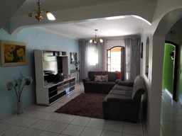 Sobrado de 3 quartos, 220m² no bairro Jardim Las Vegas, em Santo André | Eu Corretor