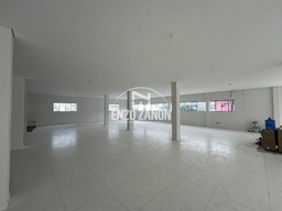 Loja / Salão / Ponto Comercial de 450m² no bairro Vila Santa Luzia, em São Bernardo do Campo | Eu Corretor