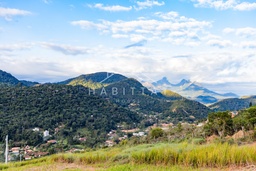 Lote/Terreno de no bairro Albuqurque, em Teresópolis | Eu Corretor