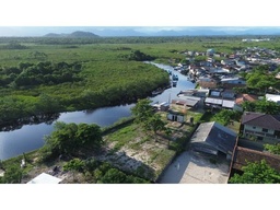 Lote/Terreno de 1650m² no bairro Barra do Saí, em Guaratuba | Eu Corretor