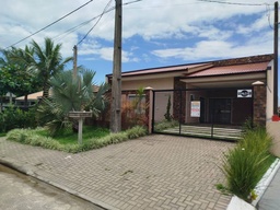 Casa de 4 quartos, 200m² no bairro Balneário Coroados, em Guaratuba | Eu Corretor