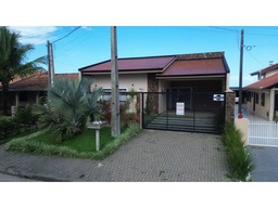 Casa de 4 quartos, 200m² no bairro Balneário Coroados, em Guaratuba | Eu Corretor