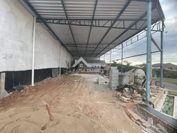 Galpão / Depósito / Armazém no bairro Residencial Villa do Sol, em São José do Rio Pardo | Eu Corretor