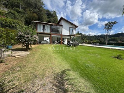 Casa de Condomínio de 3 quartos, 2940m² no bairro Vargem Grande, em Teresópolis | Eu Corretor
