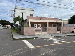 Casa de 4 quartos, no bairro Adrianópolis, em Manaus | Eu Corretor