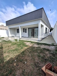Casa de 3 quartos, no bairro Jardim Atlântico Leste (Itaipuaçu), em Maricá | Eu Corretor